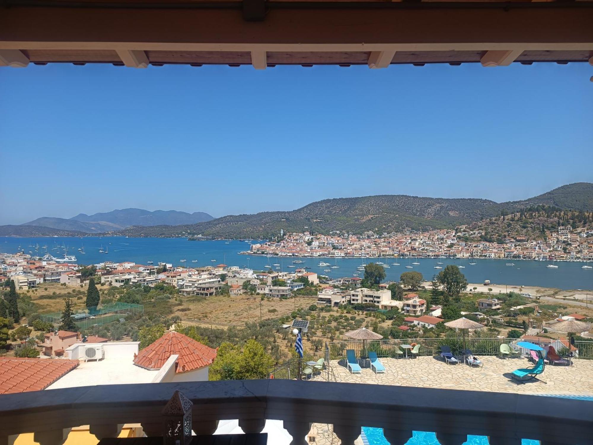 Poros View Apartment Galatas  Exterior photo